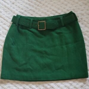 Limited America Vintage Green Mini Skirt with Belt. 40 % Wool.